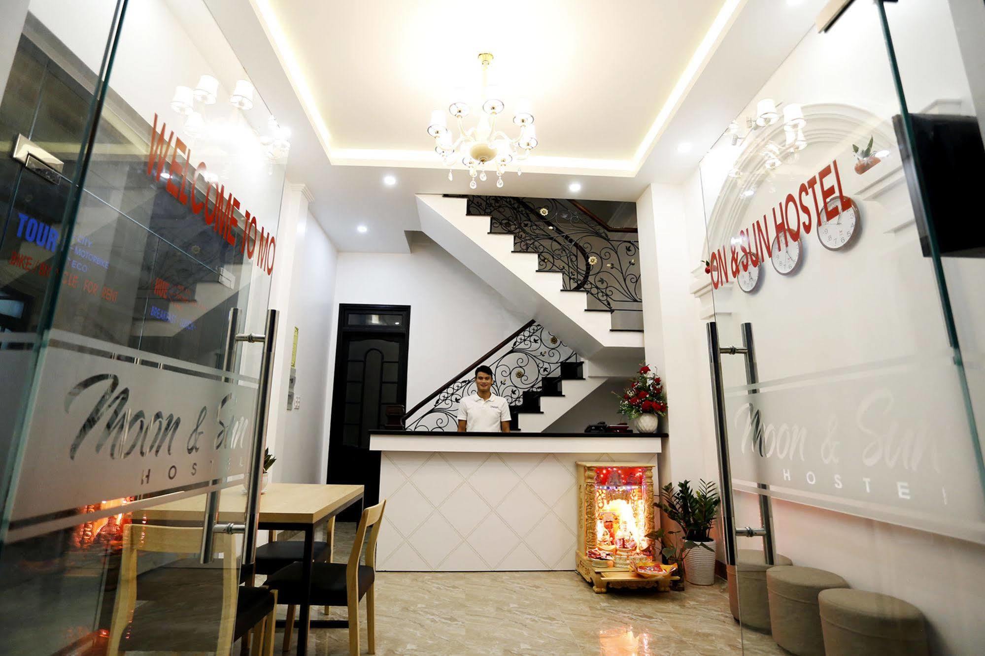 Moon & Sun Hotel Hue Exterior photo